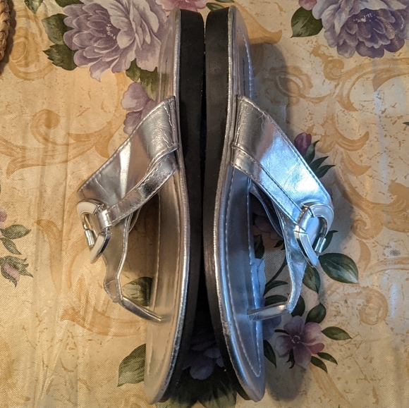 Royal footwear NY sandals - Picture 4 of 6